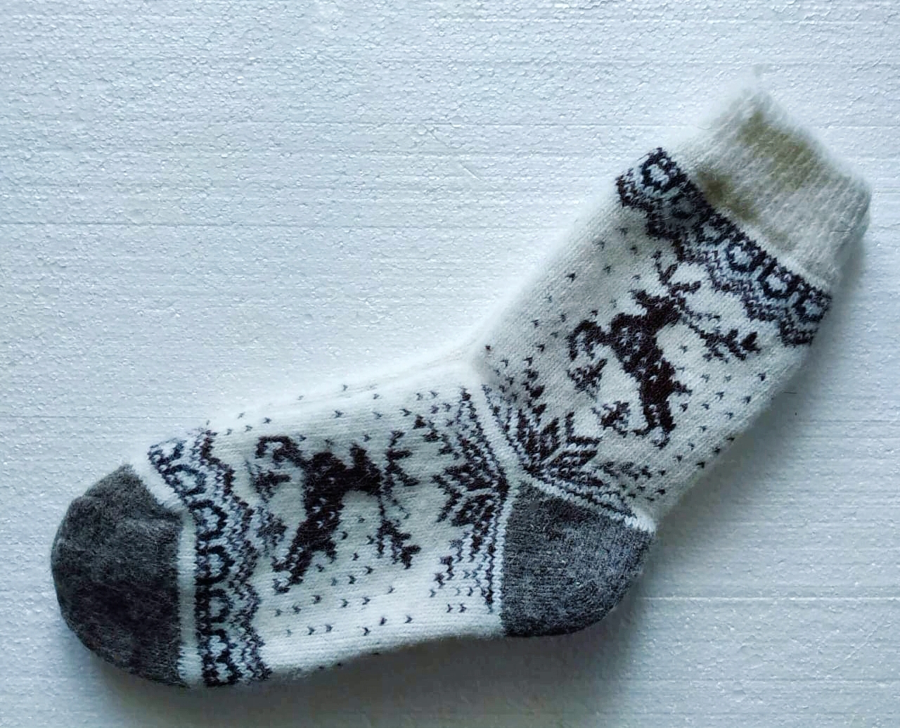 Шерстяные носки. Рисунок Олени. Размер (36-41)